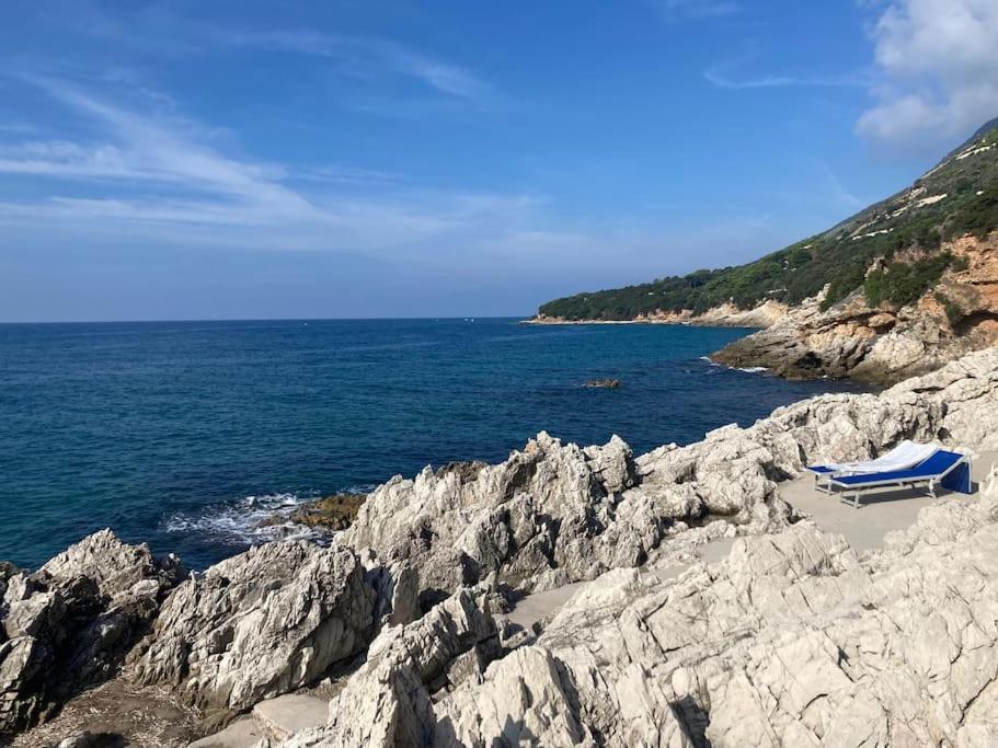 Casa Al Mare Con Spiaggia Privata Condominiale San Felice Circeo Bagian luar foto